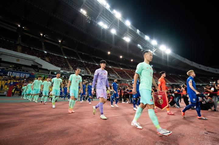 国足迎来坏消息邵佳一很无奈国足六月难觅对手，或只与泰国进行一场热身赛北京时