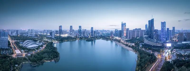 合肥政务区房价惊现2.9万/㎡，好多人以为房价崩了，可别被这假象骗了！曾经这里能