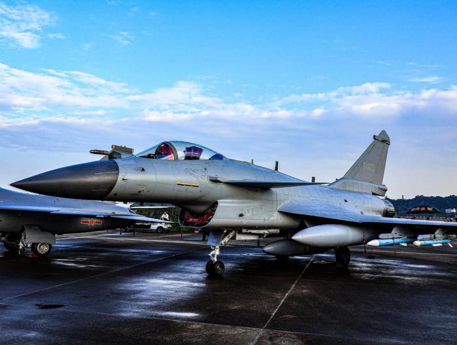 毫不夸张的说，全球所有国家，有能力破解歼10C+霹雳15+红旗9+ZDK03预警