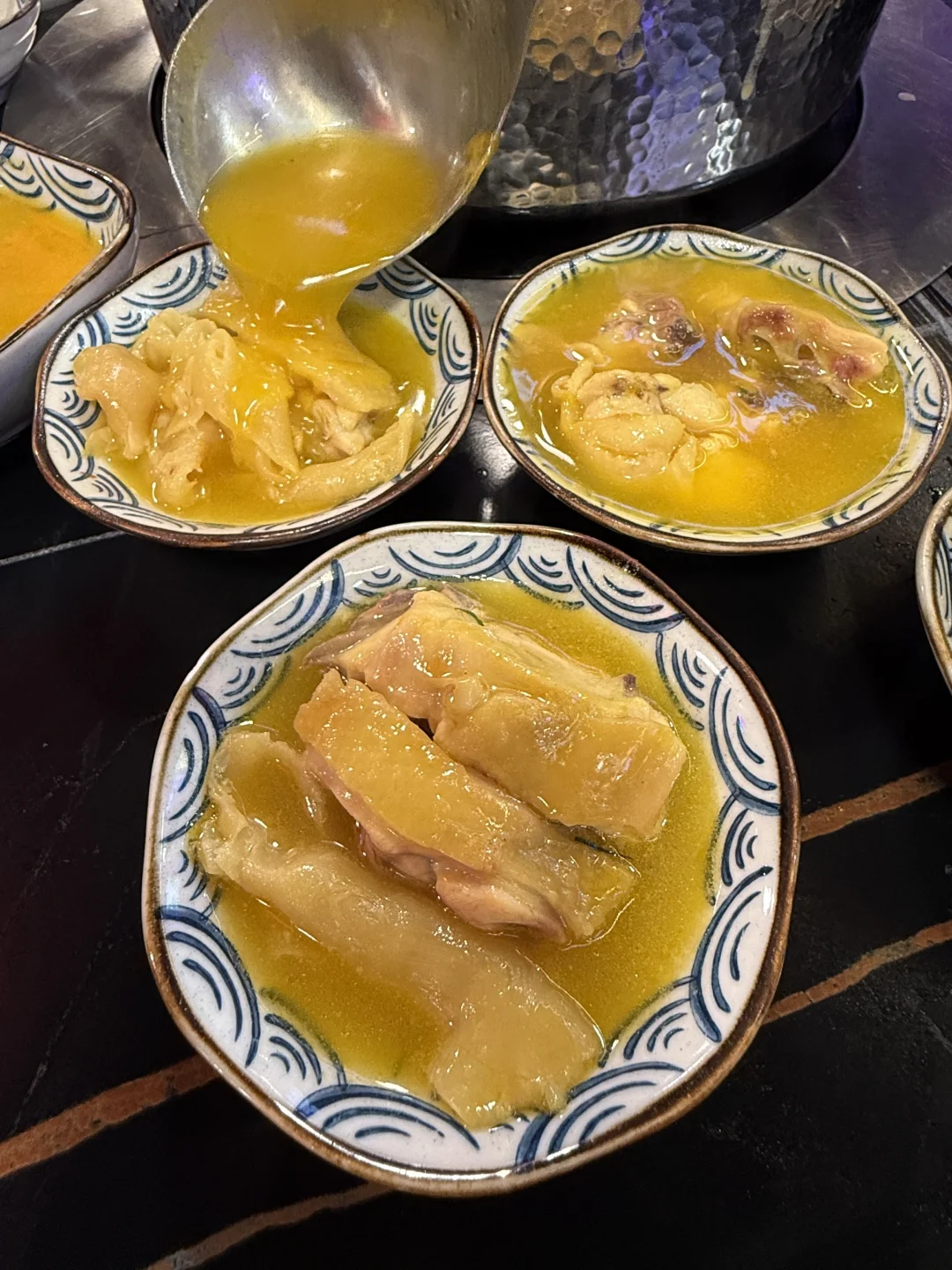 广州，个人认为目前最好吃的花胶鸡没有之一