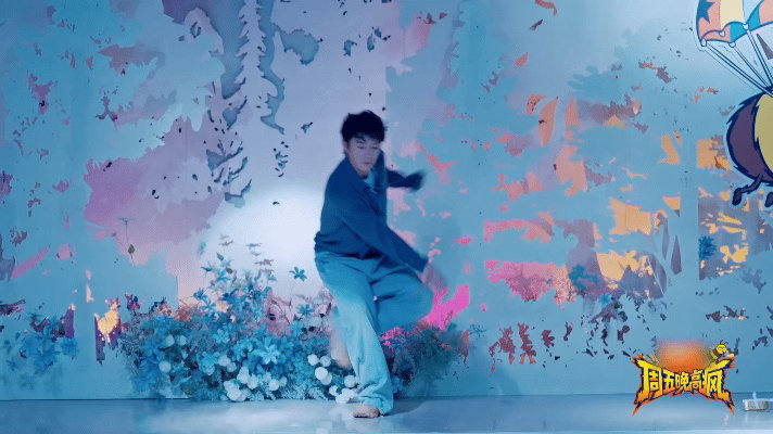 代旭20年没跳舞了你敢信周五晚高疯二十年不碰舞蹈还能跳成这样，评委席的表情说