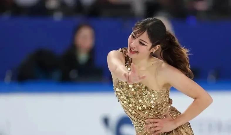 现在，刘美贤在美国的风评远超谷爱凌，这不仅是她刚刚获得米兰冬奥会女子单人花样滑冰