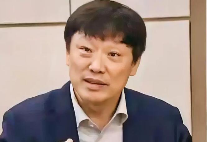 胡锡进8月25日深夜发文，语重心长地表示，“中国歼-16对抗法国‘阵风’战机的军