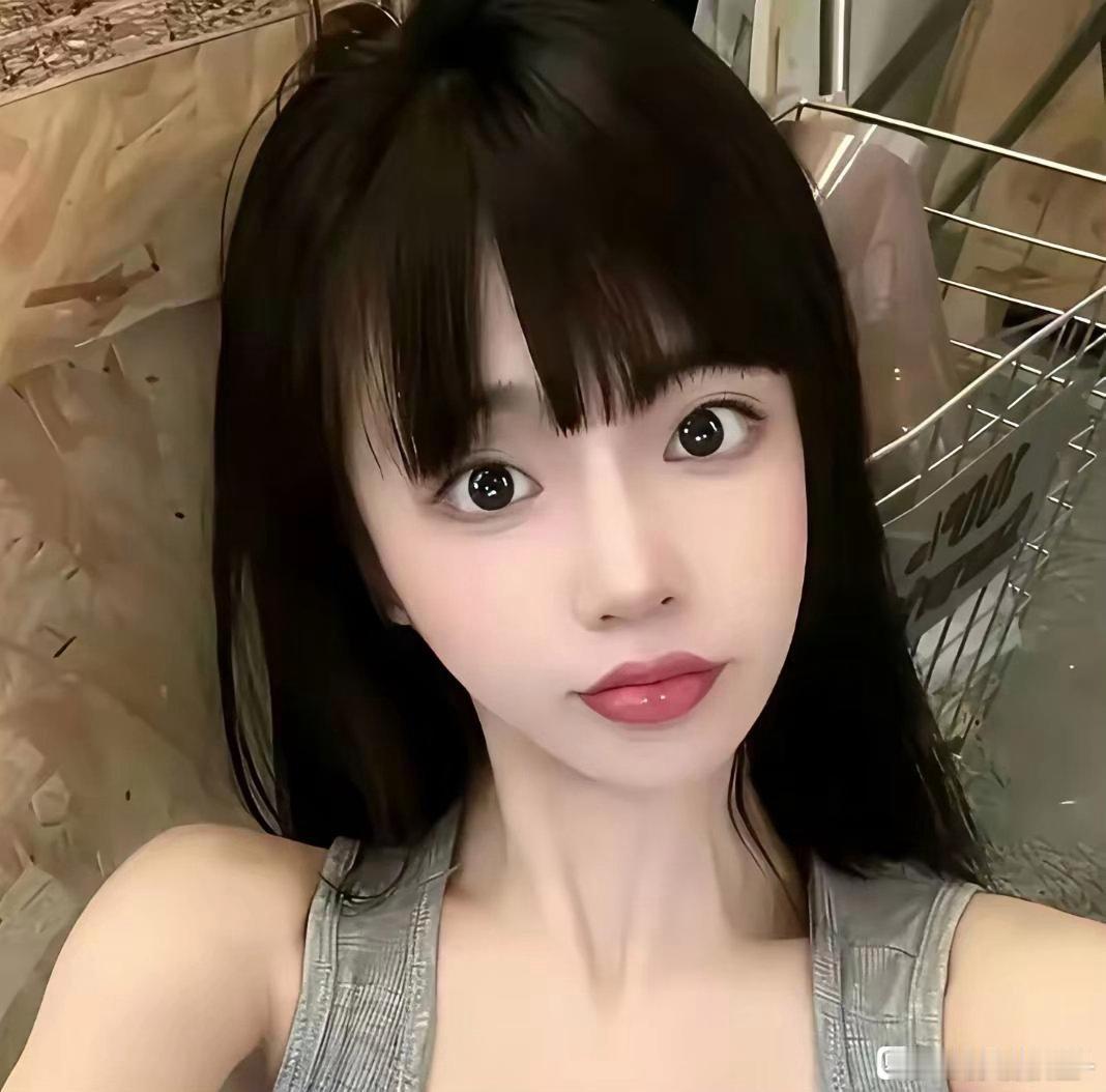 我真的很好奇，司晓迪背后是有什么很厉害的大佬还是个人魅力太大了