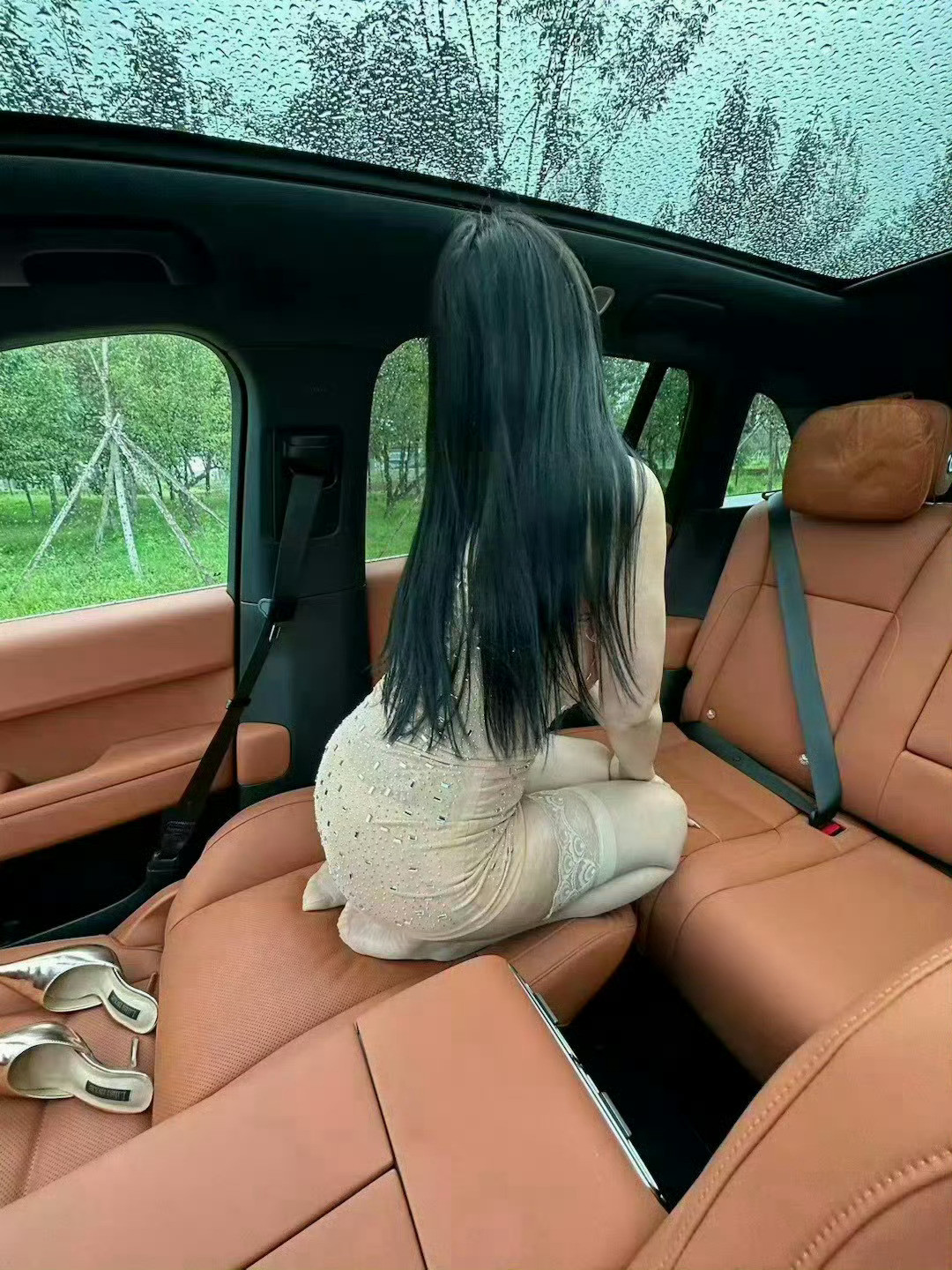 还是车内有感觉​​​[红脸笑]​​​