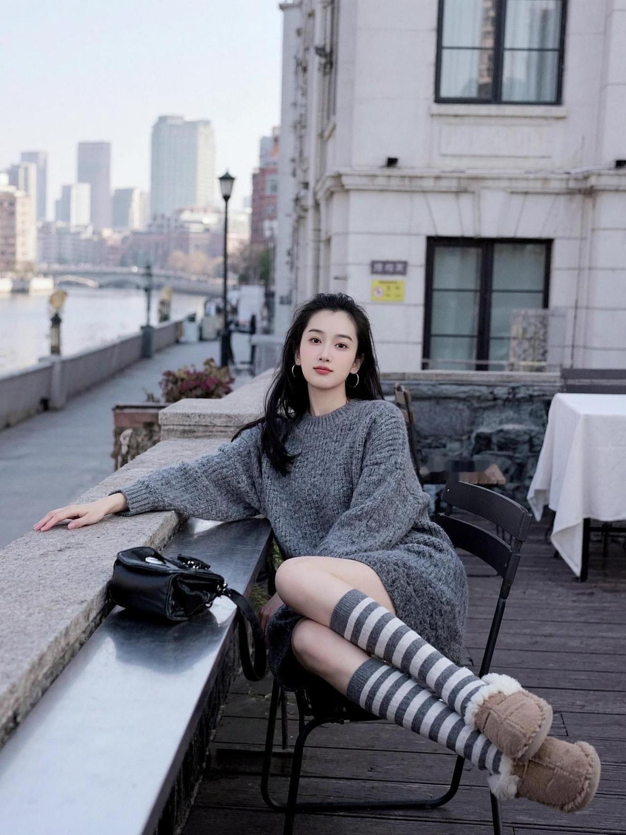 AI都市氛围感写真抖音ai创作抖一抖年轻十岁抖音成了我的朋友美拍小助手