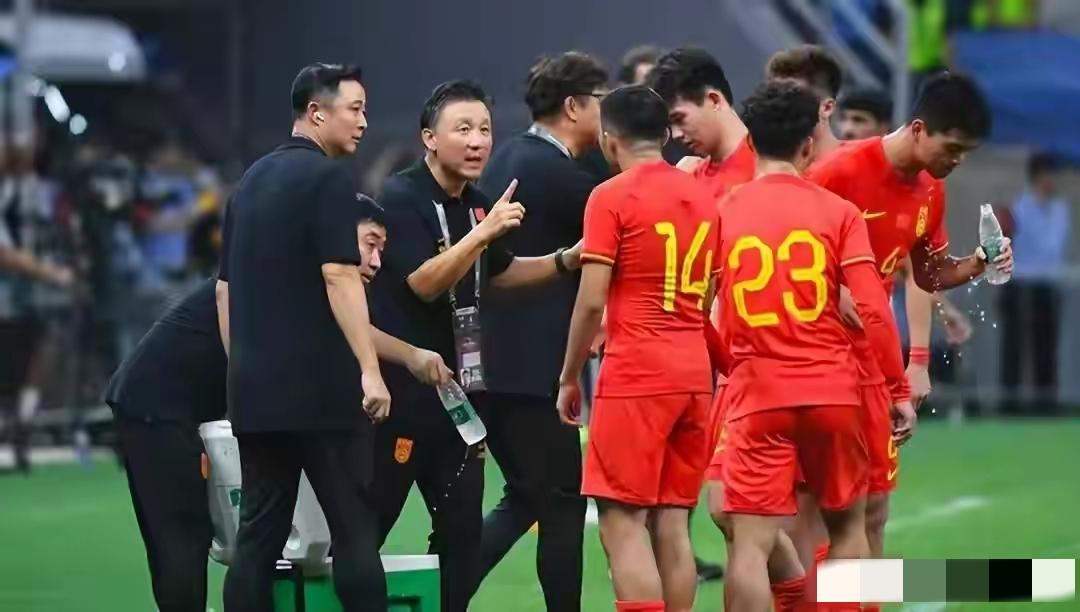 看来洋教练又要吃香了！足协这次可真是尴尬到了极点！执教U23国奥队长达5年之久