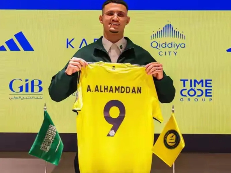 利雅得新月吃相难看！在转会期，利雅得新月高调地以另一种令人不齿的方式引进了超级