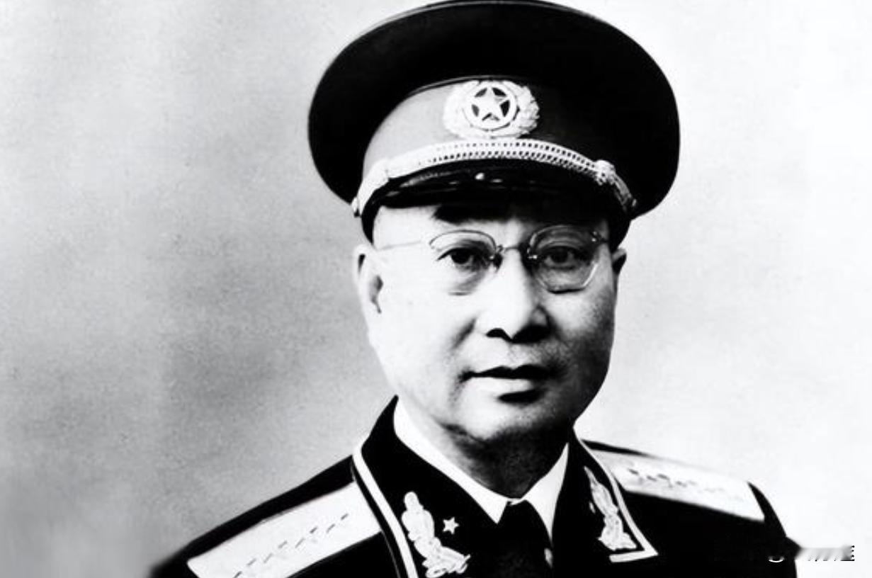 1961年3月16日，陈赓大将在上海溘然长逝。徐向前元帅得知噩耗后，红着眼眶对