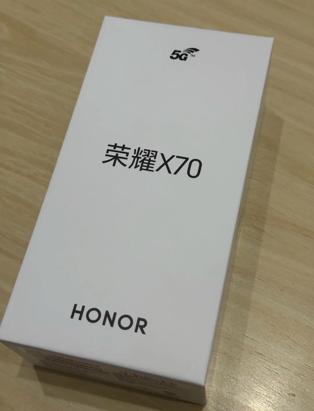 华为手机的最强备用机就要来了目前已经确定荣耀X70会首发8300mAh青海湖电