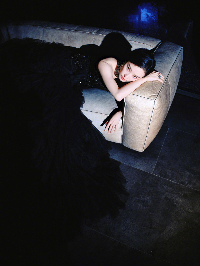 不是！！倪妮你怎么又剪短发了，这次又准备迷倒谁，果然颜值在什么样的发型都能轻松驾