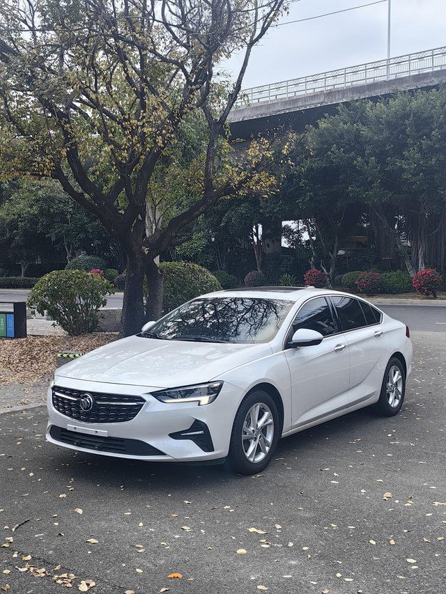 二手别克君威能买吗6AT变速箱是最大雷区别克君威在中型轿车市场一直走的是性价