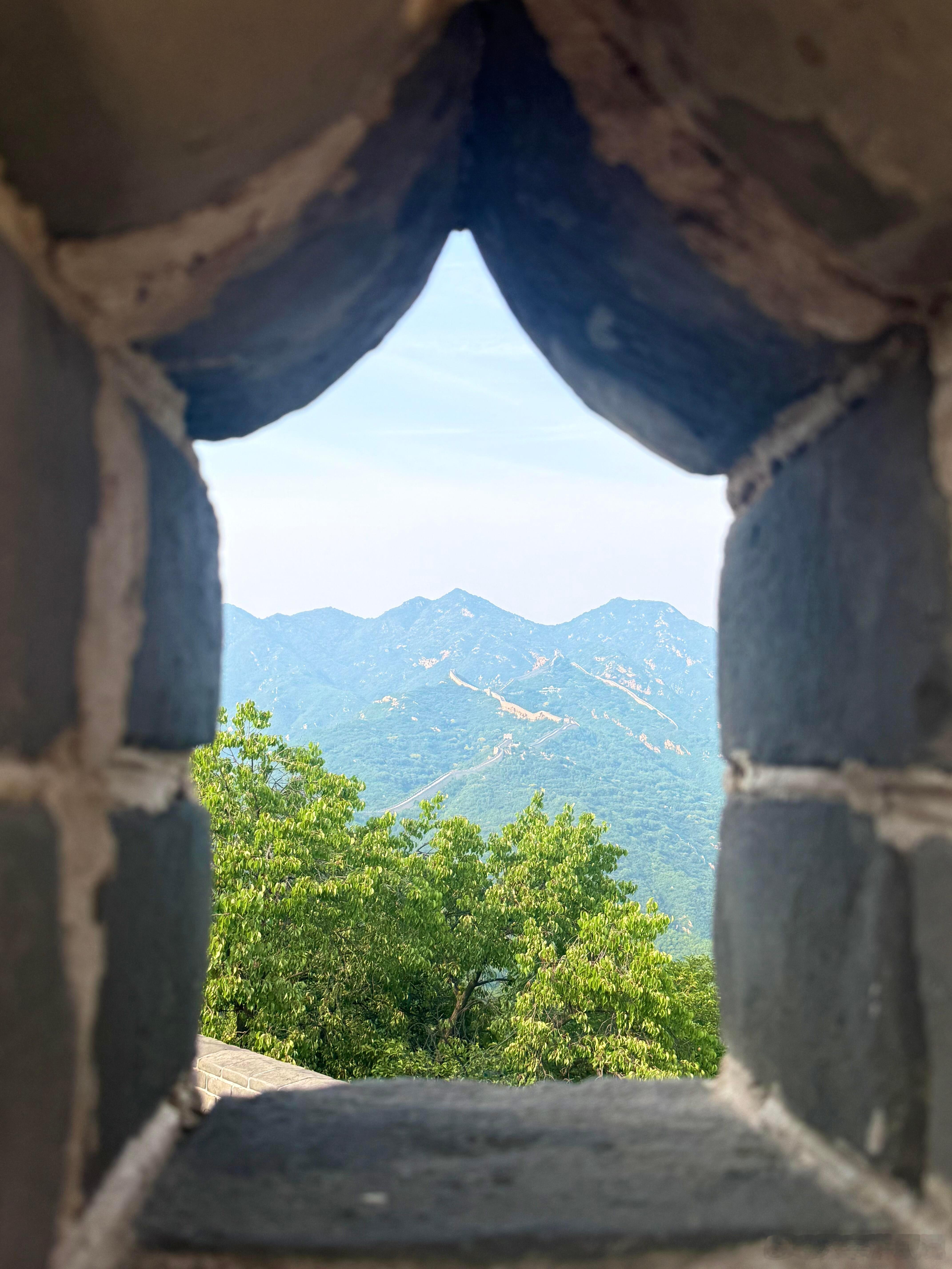 真正的成熟，其实就两句话：允许自己做自己，允许别人做别人。以前总爱较劲。朋友做了