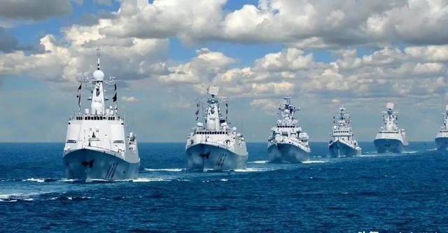 很多人的误区，海军这么多战舰了，收复台湾足够了！这是一种陆军思维，大海和陆地完全