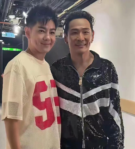 自然老的杜德伟比林志颖更好看​​​