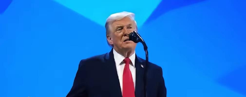 懂王在瑞士这波操作，属实把我看笑了。指着台下一帮欧洲体面人，张嘴就是：“没我