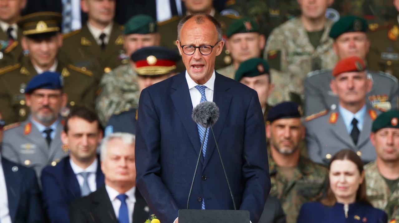 德国总理默茨（1月15日晚）发表演讲称：“俄罗斯是欧洲国家，是我们最大的邻国。如