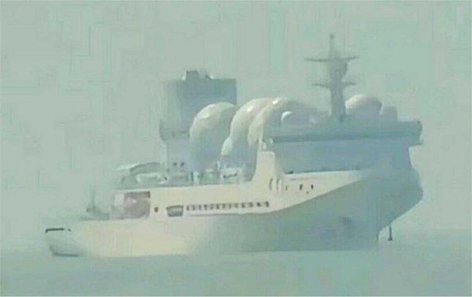 中国海军在阿曼湾部署055型驱逐舰。据多方消息来源称，2026年2月初，中国