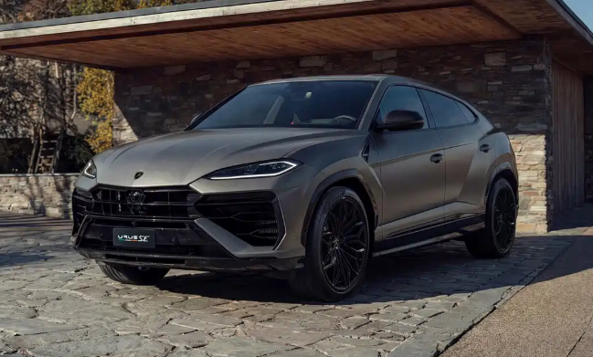 3.4秒破百混动蛮牛再进化，2026款兰博基尼UrusSE官图外观方面，两款新