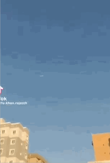 科威特误击3架F-15E闭环了，有视频拍到了当天的场景，科威特F/A-18在目视