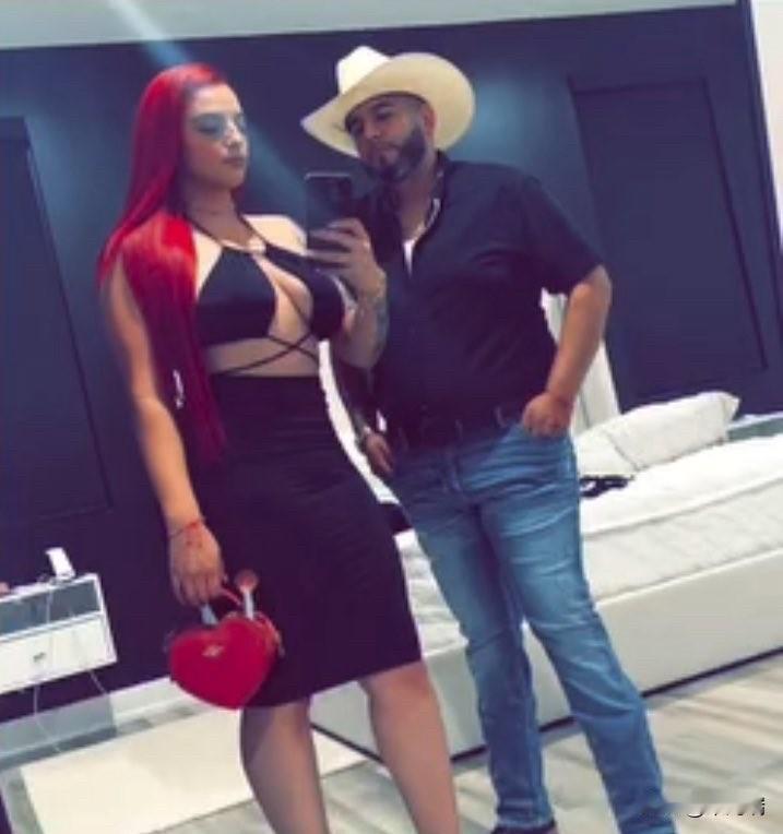 一对来自美国密歇根州普利茅斯的夫妇MoisesOrduna-Rios及其妻