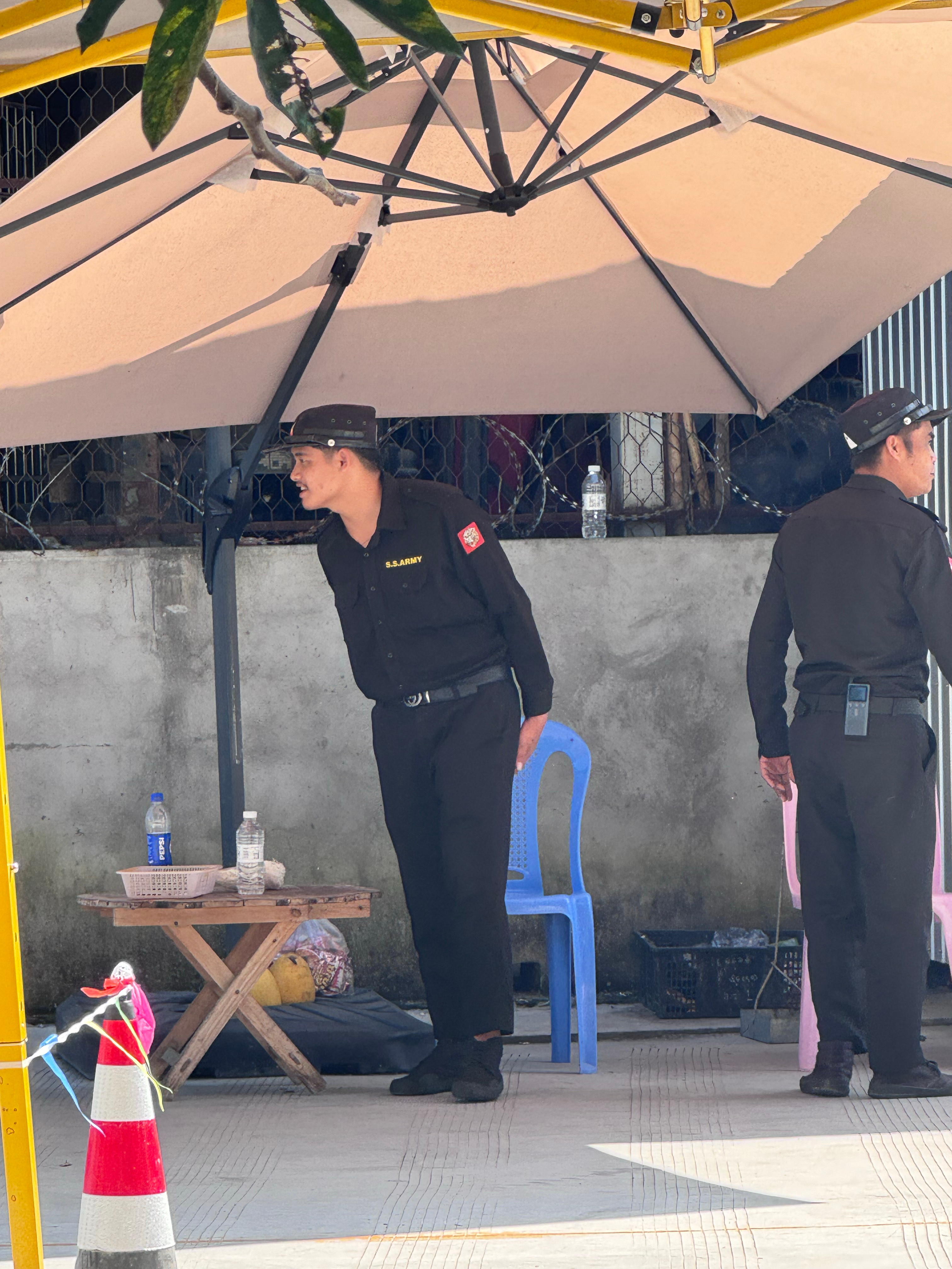 看看对面的缅甸🇲🇲​​​