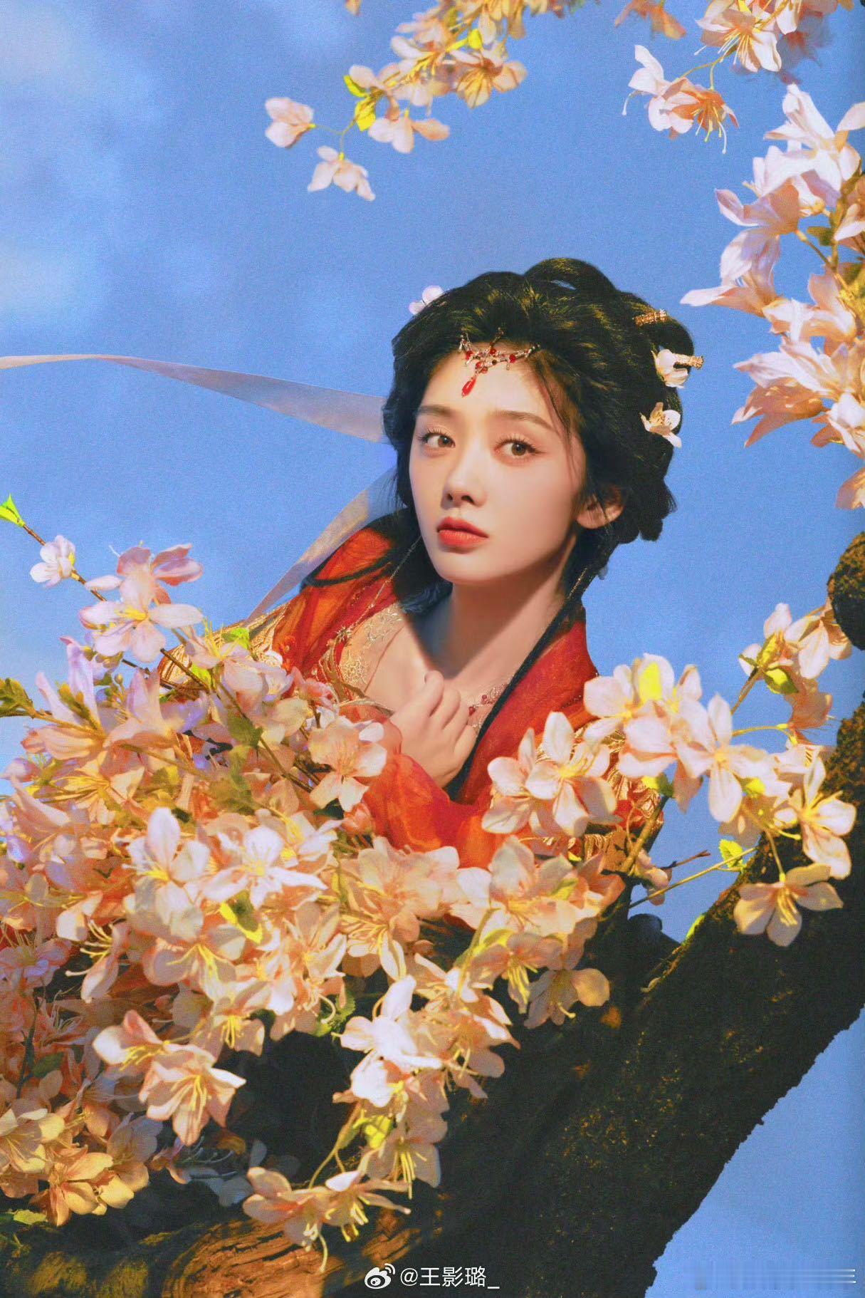 献鱼女主服化道我是真喜欢谁懂啊！看《献鱼》完全被廖停雁的妆造吸引，王影璐还把咸