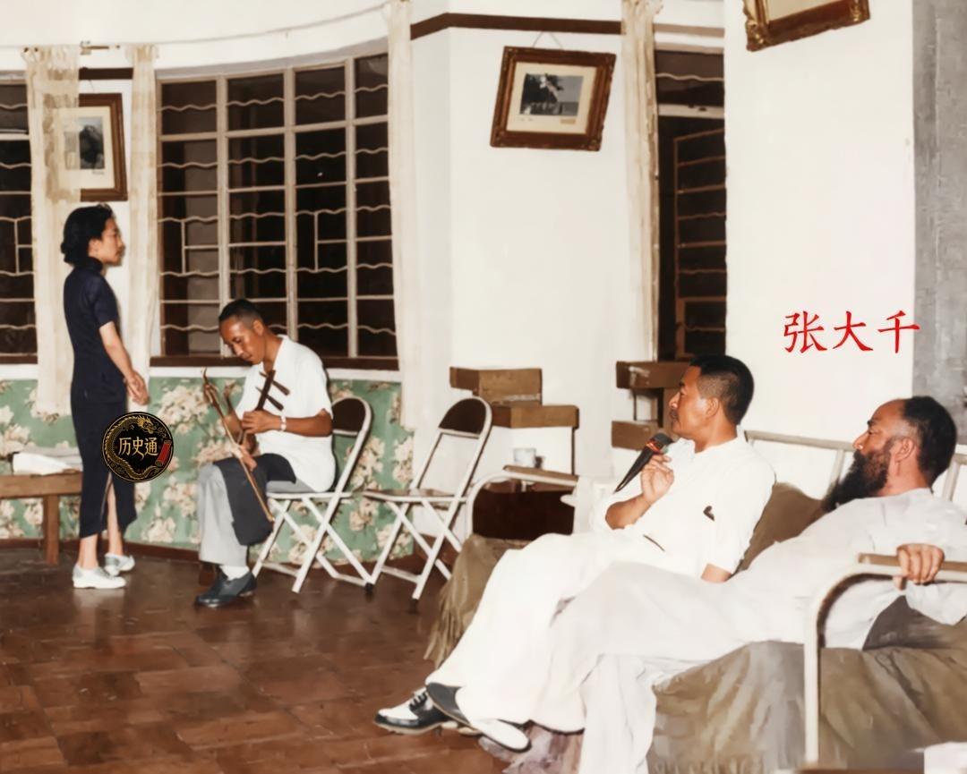 连十万港元都请不动的冬皇，把最后一次清唱留给了张大千。孟小冬有个怪脾气：绝不轻