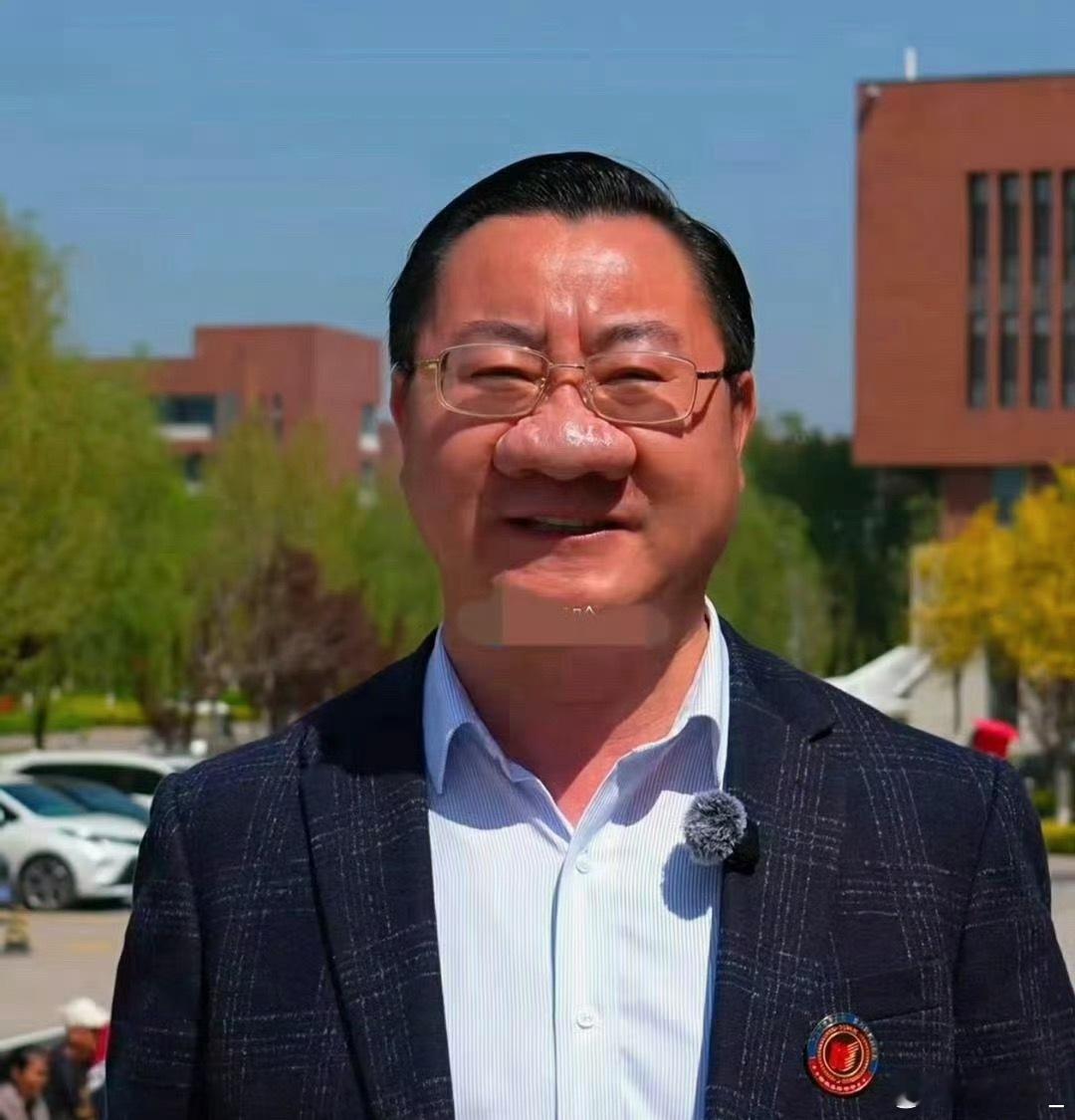 北大校友会副会长