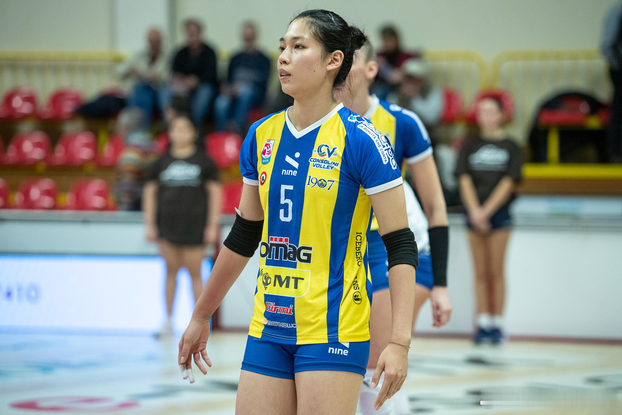 庄宇珊留洋第一季🔵🟡队友支持力度不够，但庄宇珊的意甲首秀是成功的。砍下全