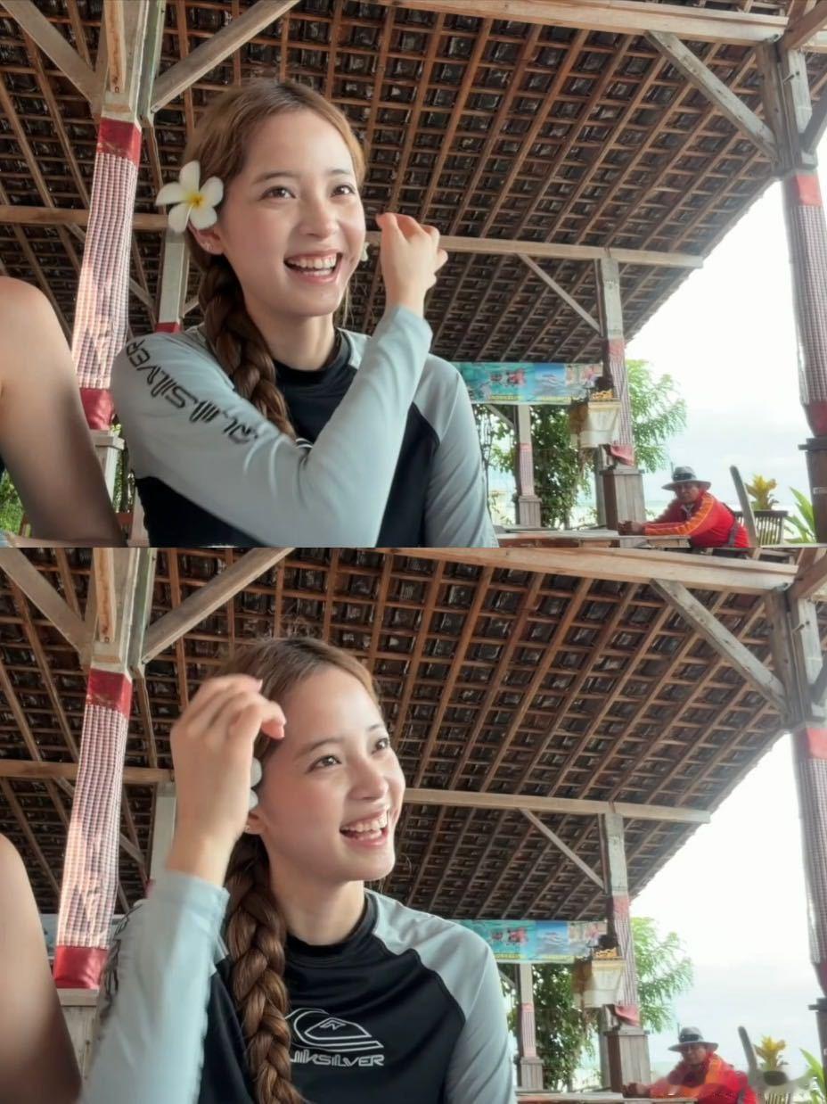 欧阳娜娜峇里島vlog娜娜的vlog里充满了治愈系的力量，看到她每次的旅行心情