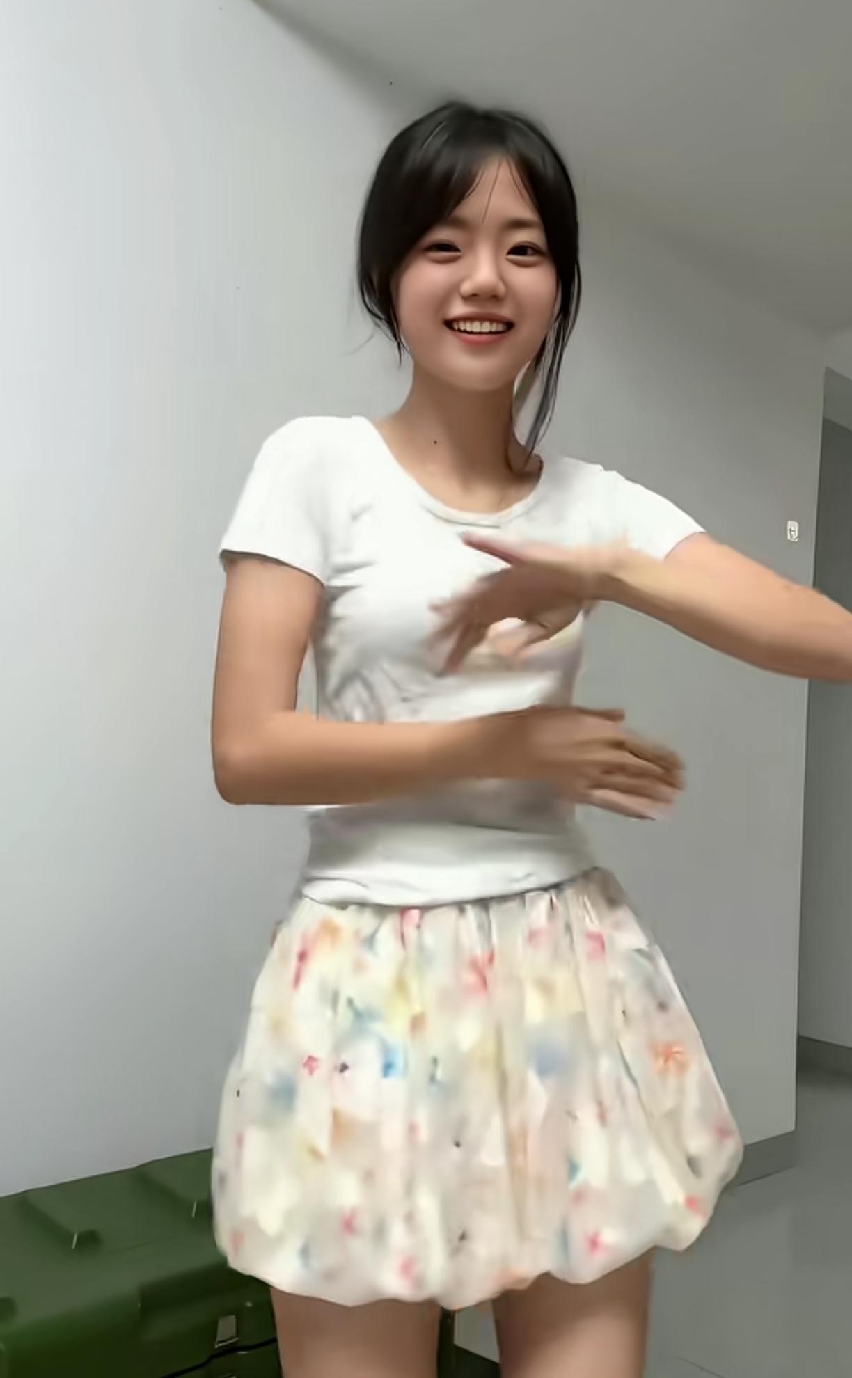 甜美可爱风少女！