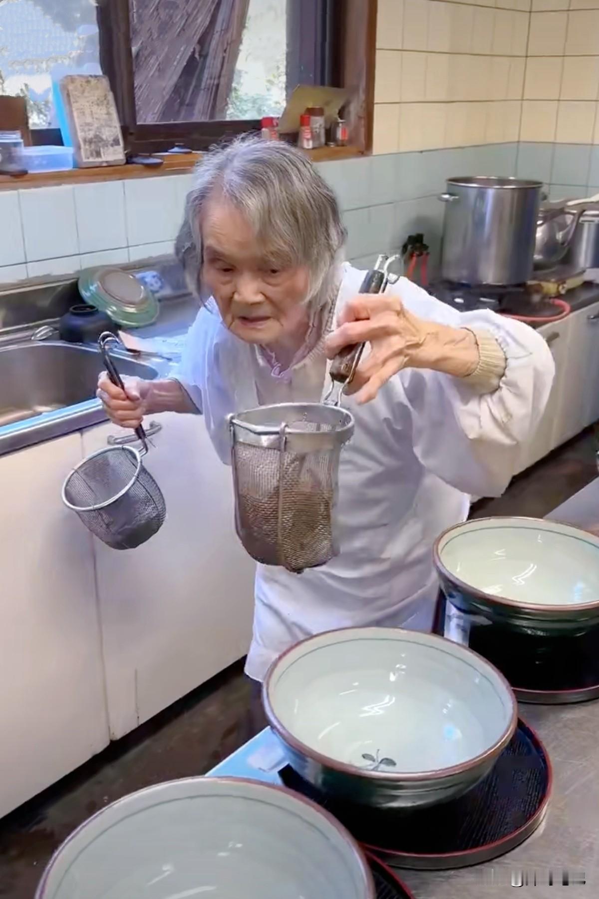 这几天美国的斩杀线很火，人们都在讨论美国的斩杀线，那么，日本的斩杀线是什么？