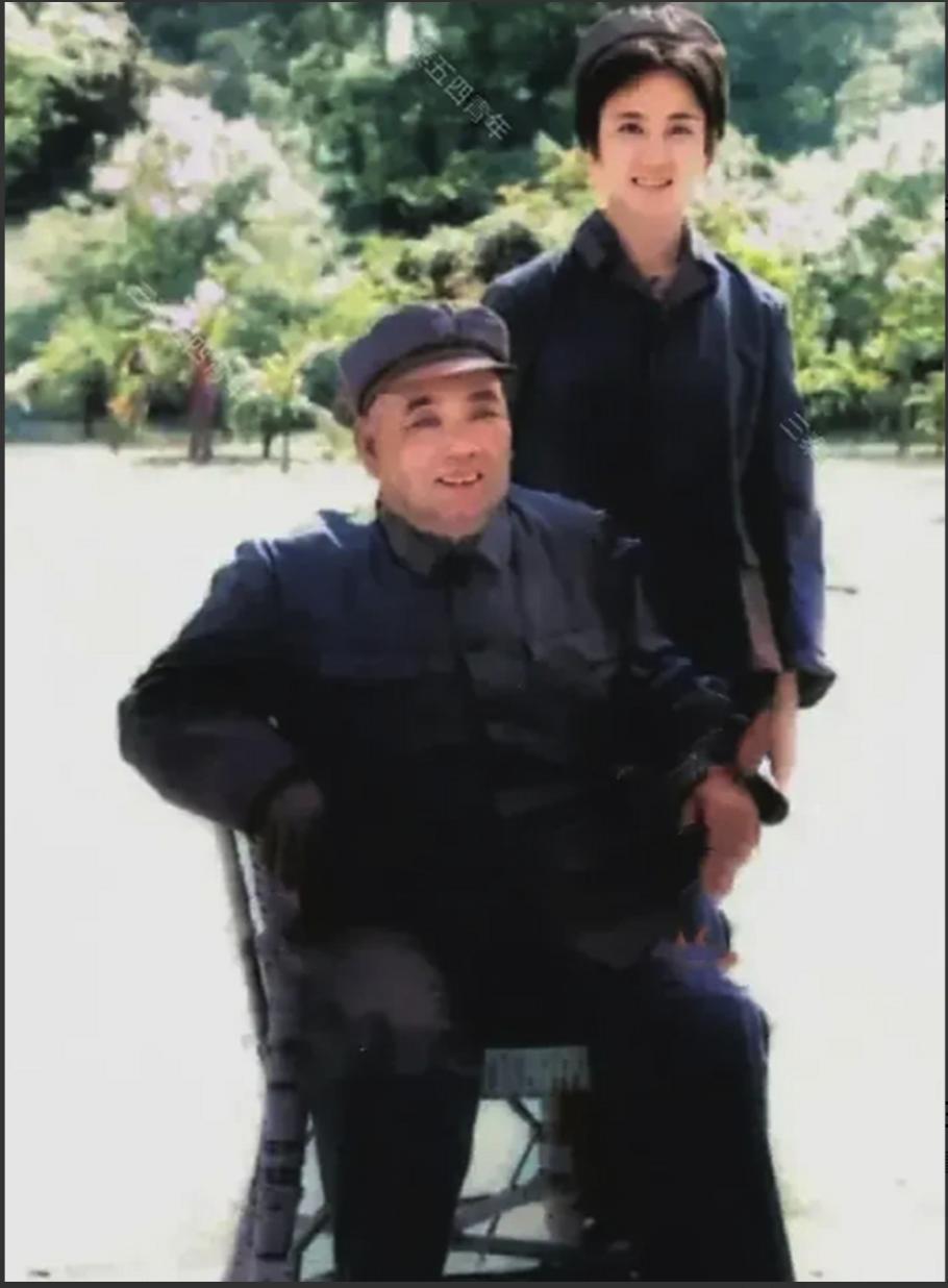 1979年，对越自卫反击战前，许世友三女儿许华山正在休假。许得知情况后，怒道：“
