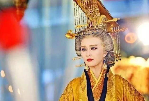 武则天临终前，一80岁老头来到她床前，看到后：狄仁杰骗了我说实话，武则天这辈子