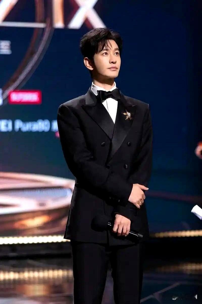 我今天才知道，黄晓明买华谊的原始股，3块钱一股，后来涨到了1.6个亿。2