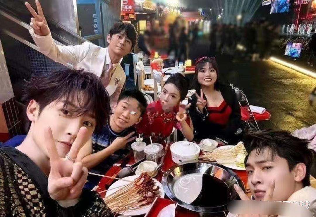 杨迪直接发生图，考虑过其他明星吗
