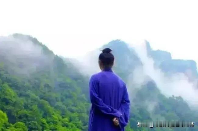 悟透六句话就能稳盈利？1.顺势而为。看懂资金与筹码交换；2.空仓是成熟标