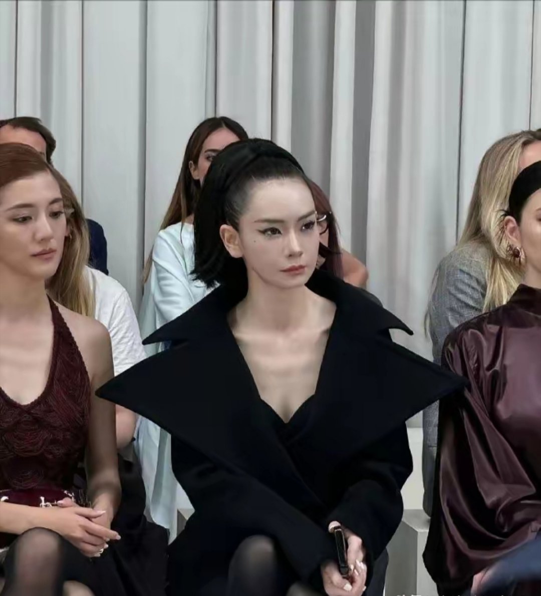 拉皮手术，脸虽然紧了，但是表情真的还自然吗？