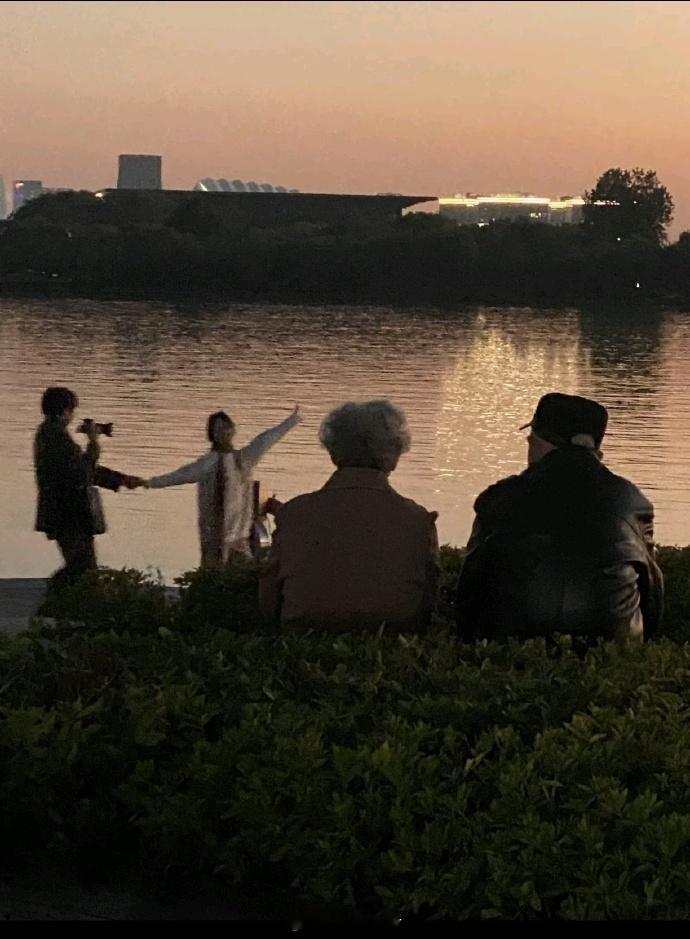 再也拍不出这么巧合的封神照片