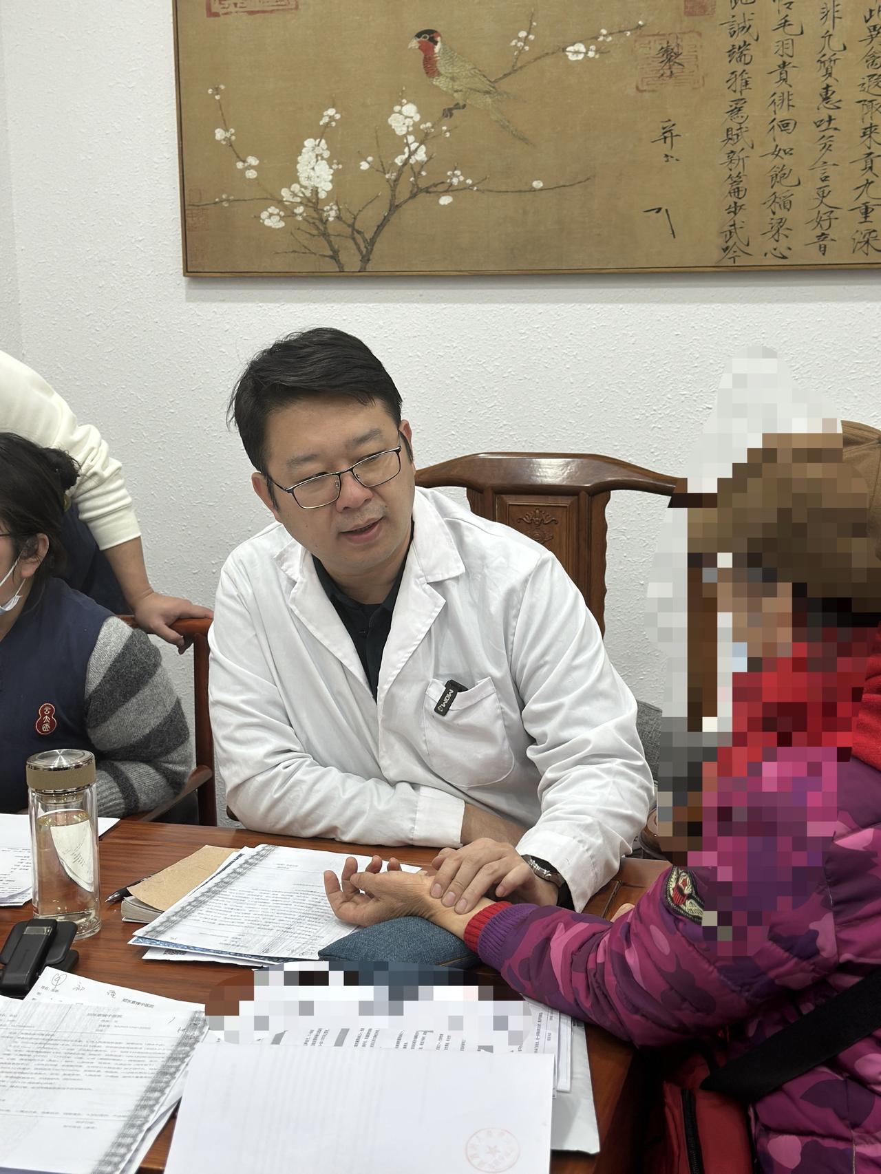 别把高血压当“血压高”！其实是脏腑在“失调”，中医这样调大家好，我是中医