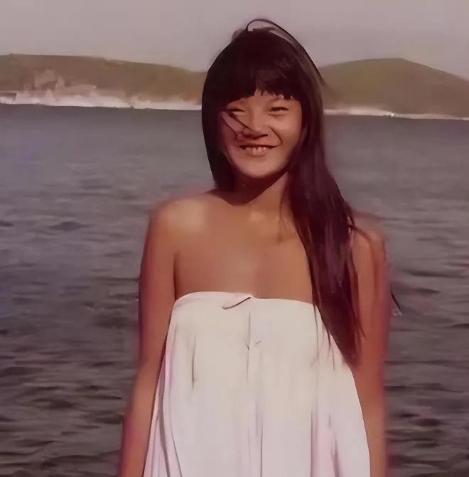 多读书真的有用洪晃与陈凯歌的婚姻破裂她只是轻描淡写说道：他让我嫉妒，他太有