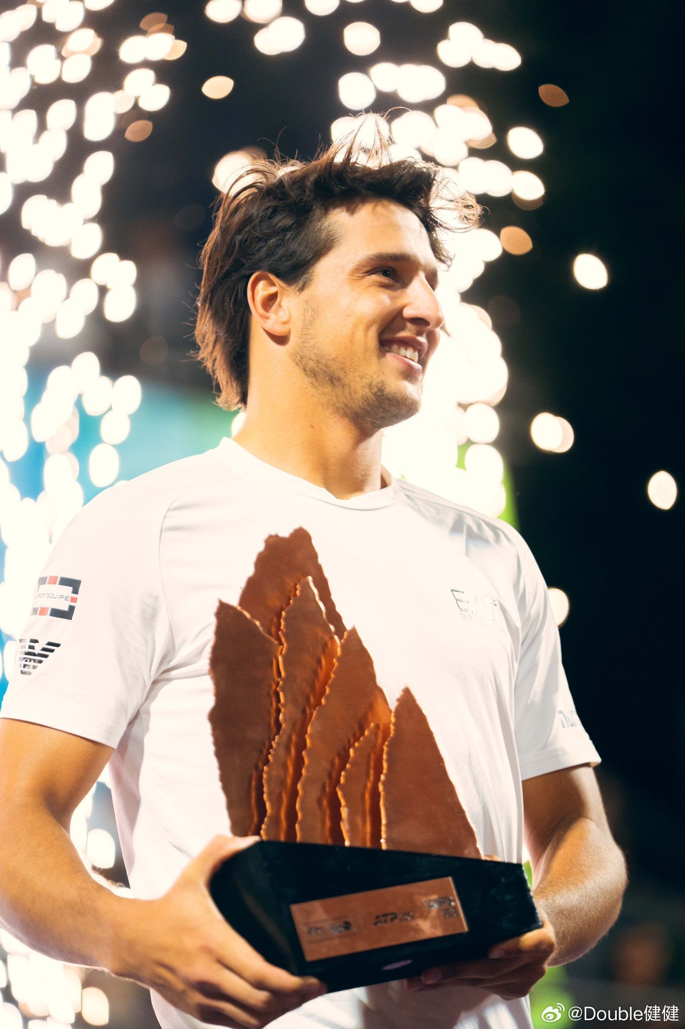 2020年以来的红土冠军数：鲁德12阿尔卡拉斯11德约科维奇7巴埃斯6达尔德里5