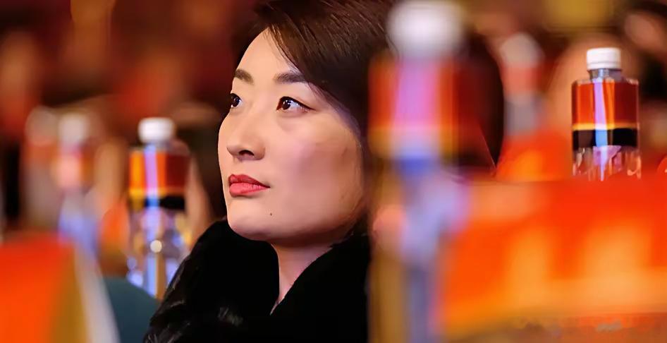 宗馥莉再亮铁腕！一刀切清退经销商，遗产战首败后更狠招曝光。​​​