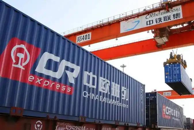 ☔波兰还是中计了？很多人还以为，波兰关闭边境，是在“反击”俄罗斯。其实它这