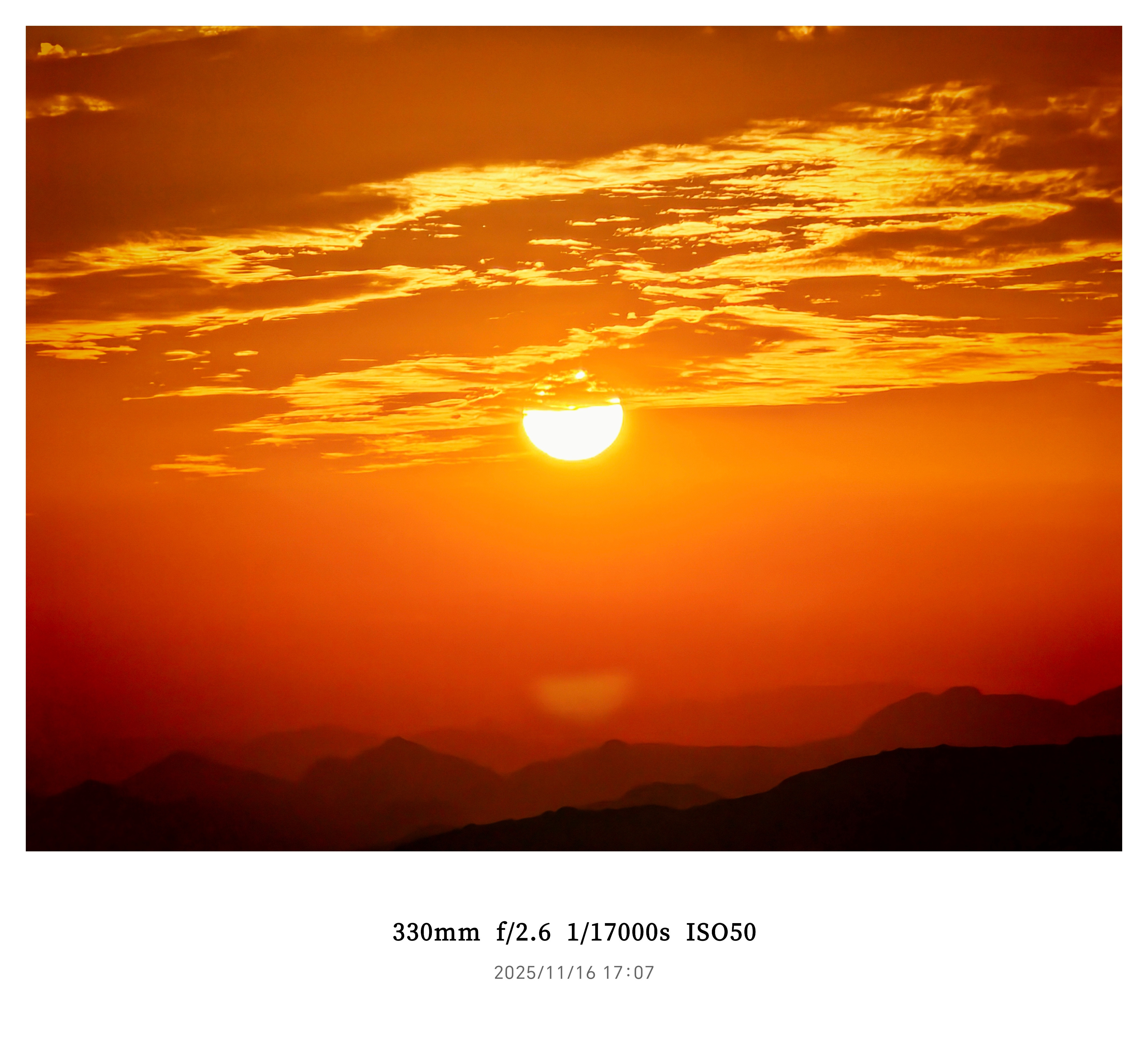 用荣耀Magic8Pro随手抓拍的几组照片，远景近景随便抓拍都是手拿把掐