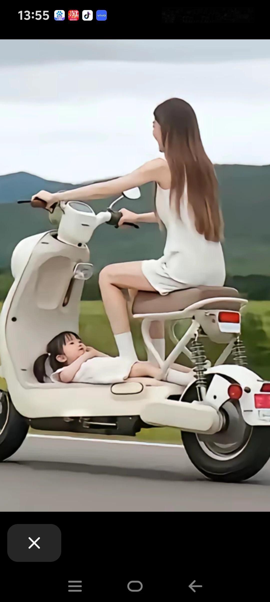 这样的电动车，推广起来那肯定大卖，两口逛街骑一辆车肯定不行，每人一辆，送孩子不用