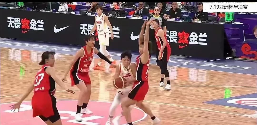今晚最郁闷的一场比赛！女篮居然81:90输给日本队！不是不能输，是输得太难看了