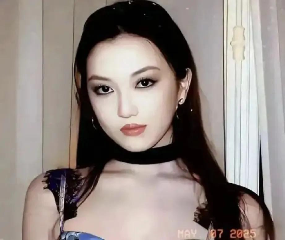 还得是自家人靠得住啊。李亚鹏这事儿，真让人看明白了什么叫“上阵父子兵”。自从