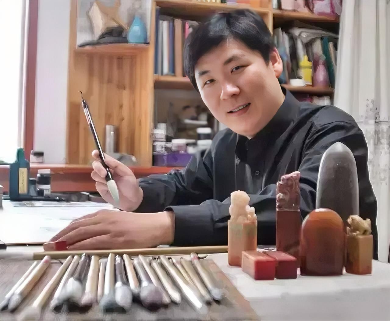 恶意丑化革命先烈？清华美院博士刘翔鹏的知名代表作品《新时代的长征路》，里面的人物